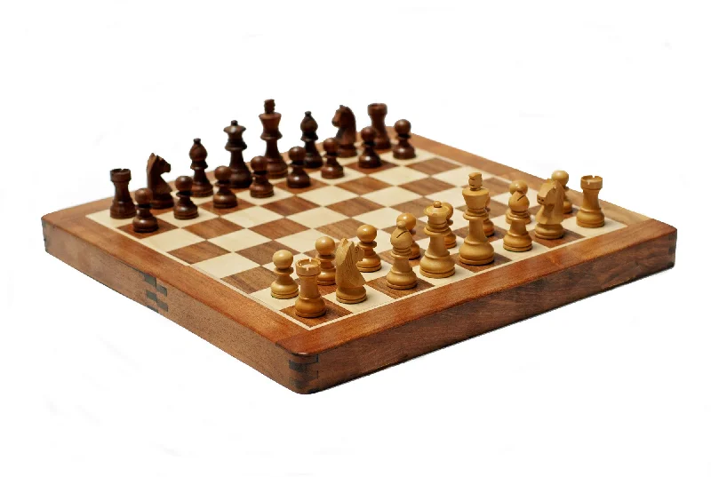 MAGNETIC FOLDING CHESS SET