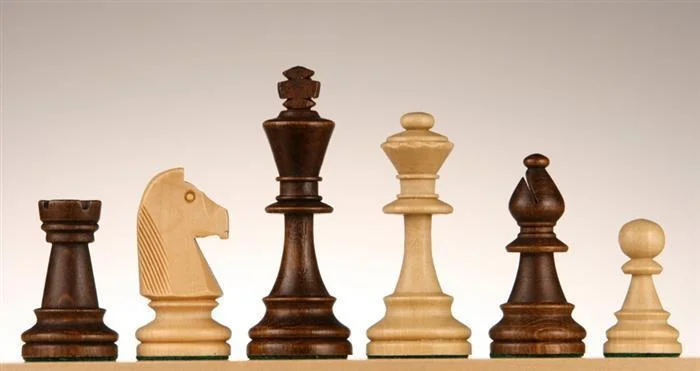 3 3/4" Standard Staunton chess Pieces #6