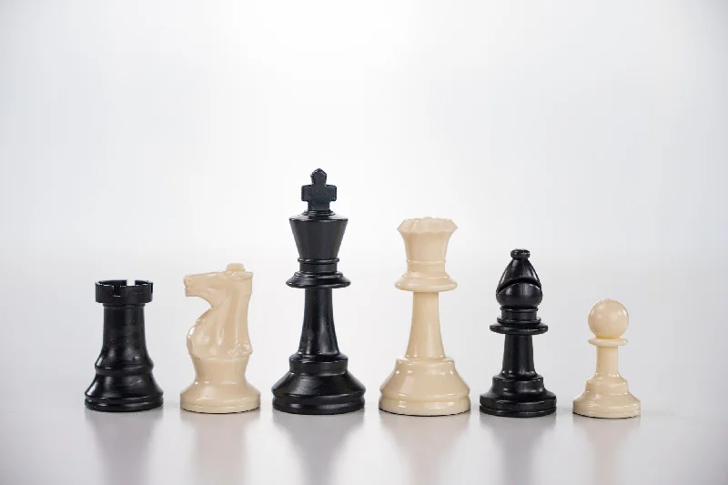 3" Plastic Club Chess Pieces