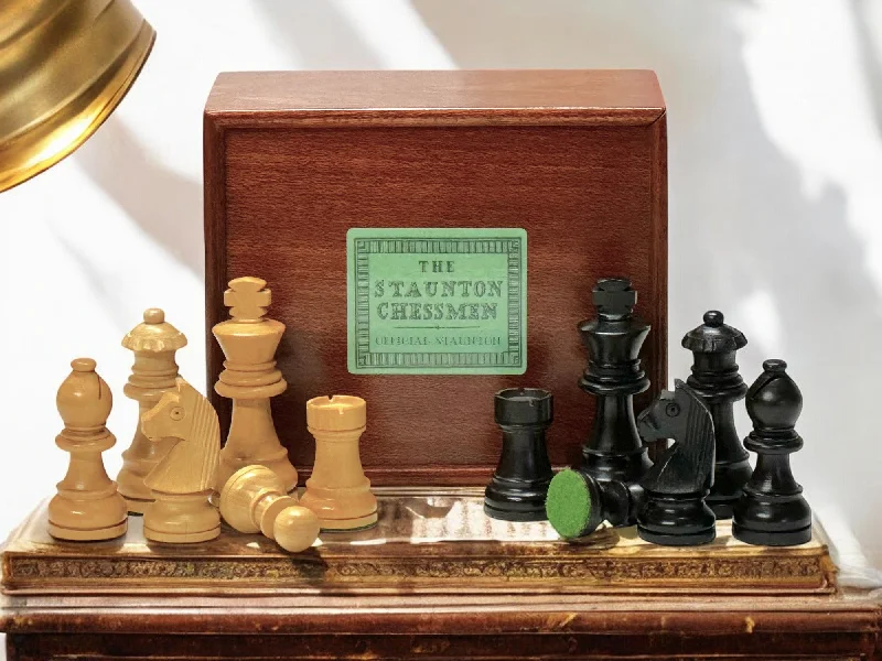 Club Classic Ebonised Chessmen & Slide Lid Box