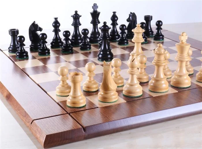 Heirloom Championship Chess Set