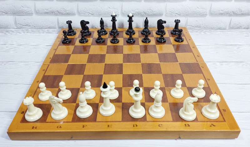 Made in the 1980s! Vintage Soviet plastic chess - USSR