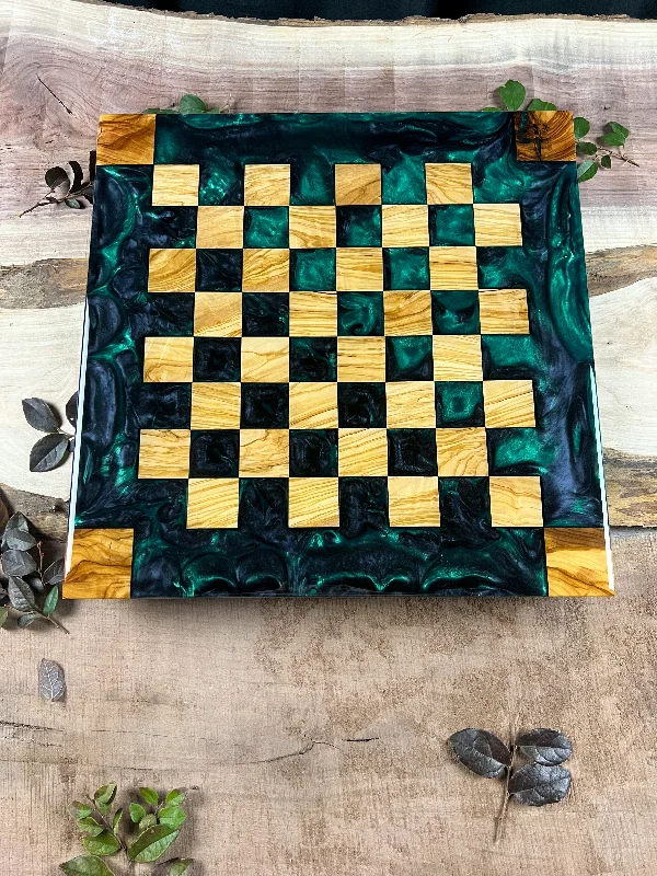 Slytherin House Olive Wood Chessboard