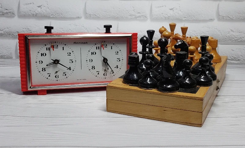 Soviet chess clock Chess timer Chess clock Amber Vintage CHESS CLOCK Tournament clock Soviet mechanical chess clock