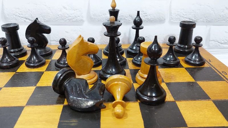 Soviet Latvian chess “Star”, made famous by the film “The Queen’s Gambit”